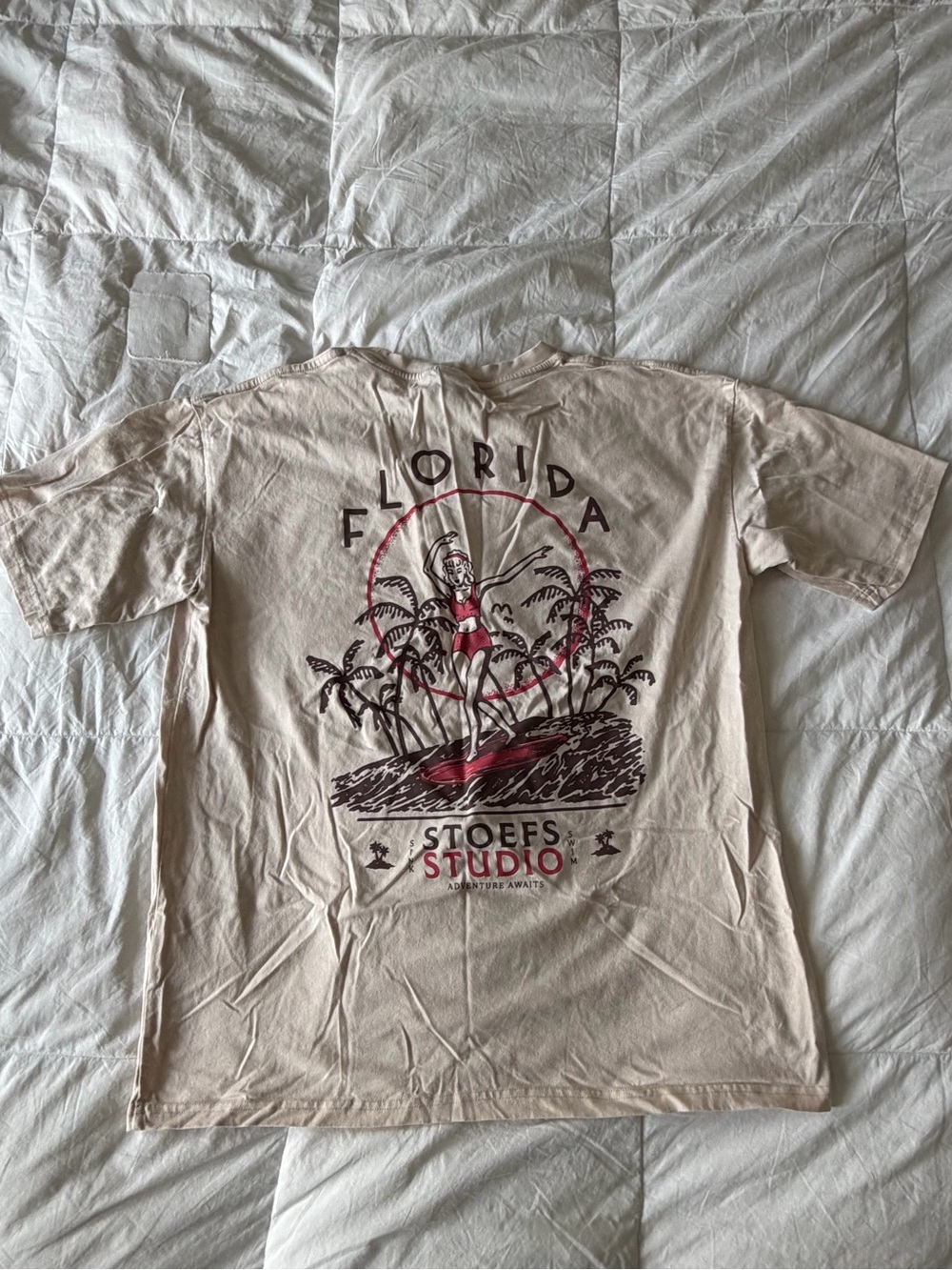 Men's Beige Short-Sleeve Graphic Tee - Picture 3 of 5